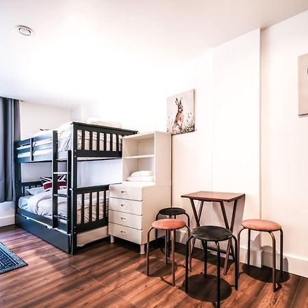 Spacious Apartment In Piccadilly Sleep 6 Vrb London Kültér fotó