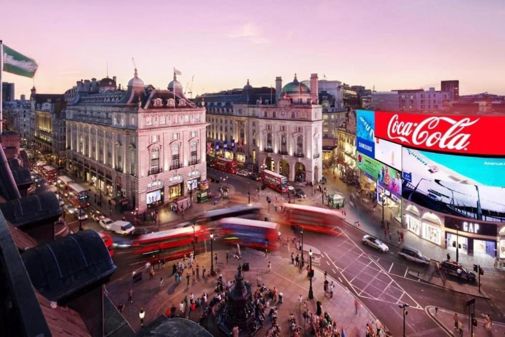 Spacious Apartment In Piccadilly Sleep 6 Vrb London Kültér fotó