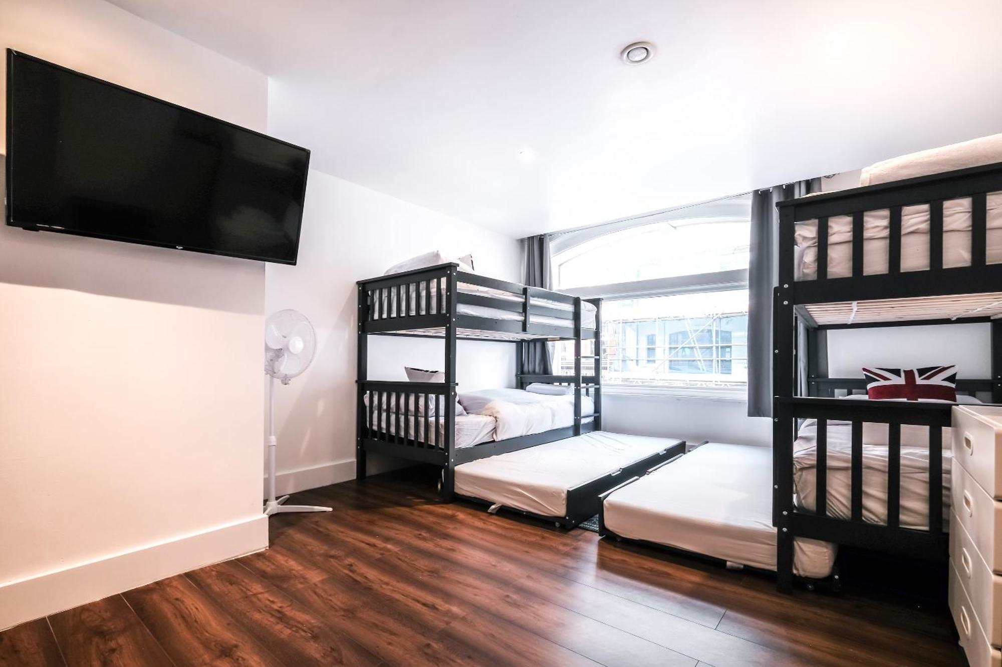 Spacious Apartment In Piccadilly Sleep 6 Vrb London Kültér fotó